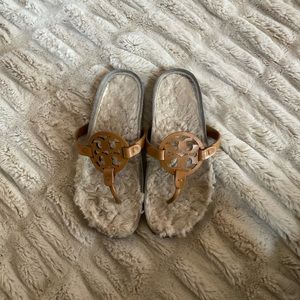 Tory burch miller cloud shearling leather sandals